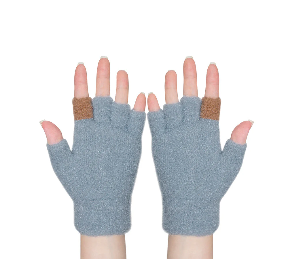 EVERAU® Fingerless Ultra Plush Knit Ewe Gloves - Image 31
