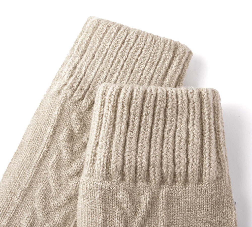 EVERAU® Fingerless Ultra Plush Knit Gloves - Image 10