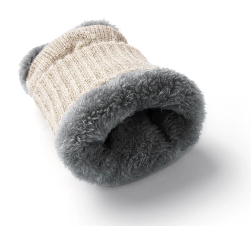 EVERAU® Fingerless Ultra Plush Knit Gloves - Image 11