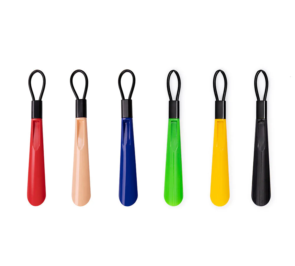 Travel Shoehorn with Handle - Image 3